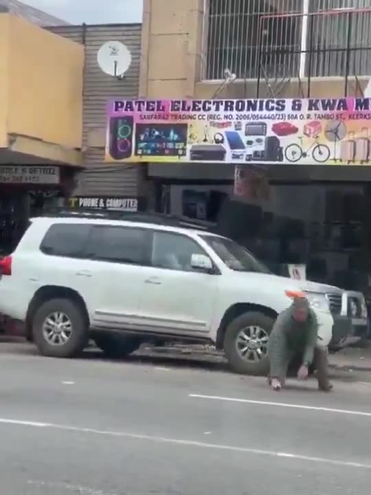 South Africa is a very dangerous place if youre yt....