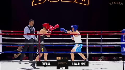 Checka vs Luva di Nike - Completo