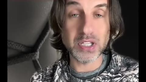 432hz Dietro tutto questo c'e qualcosa di non umano ..