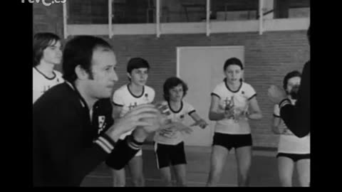 2 - El manejo de balón (25 de Enero, 1975) "Lecciones con... Emiliano y Buscató"