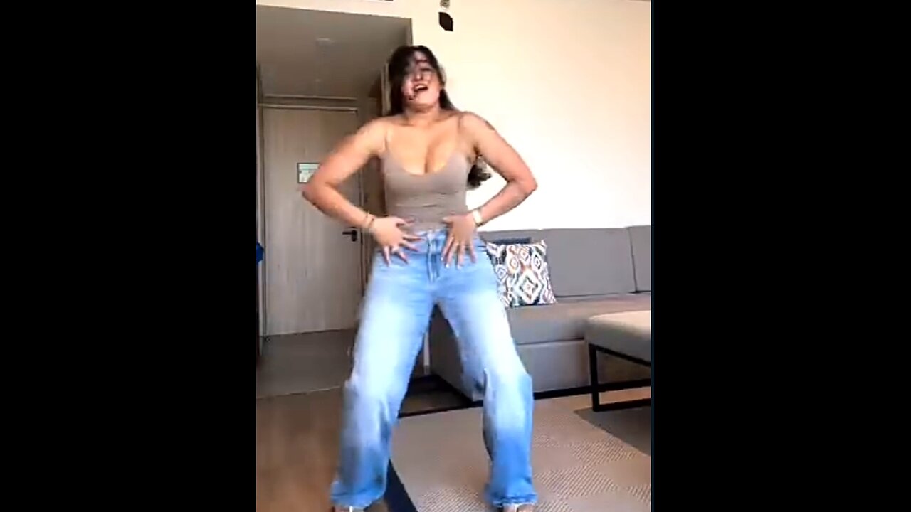 This is Sophia's new dance clip which created a stir in the state like USA.