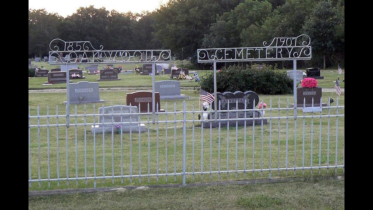 Oakwood Cemetery
