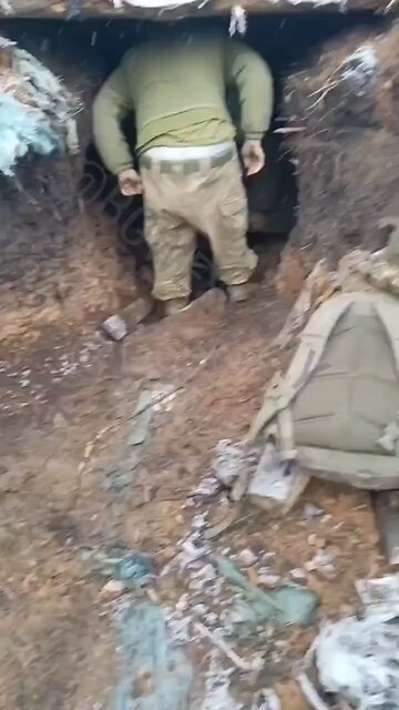 Two more elderly conscripted Ukrainian soldiers Wars are over. They will see their families again.