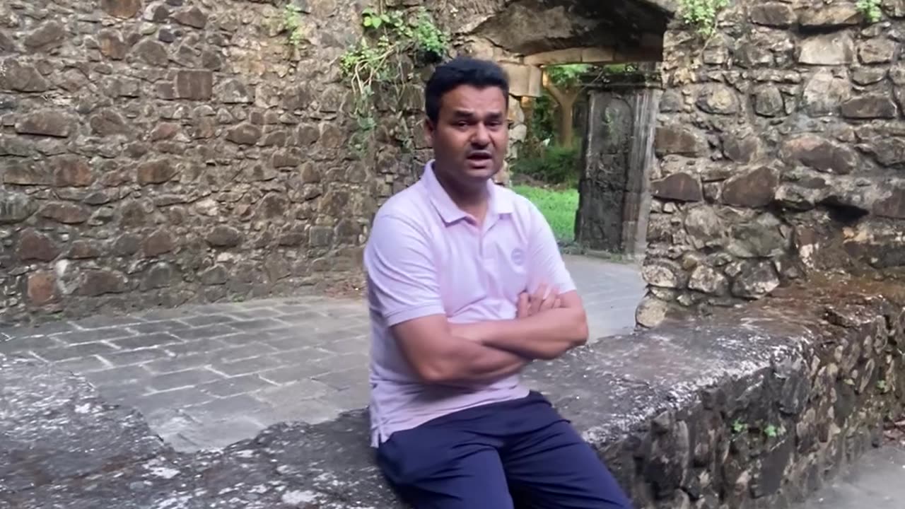 1 Chali Gayi 😅 #comedy #funny #shortsfeed