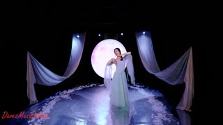 Tom Jones. She’s A Lady