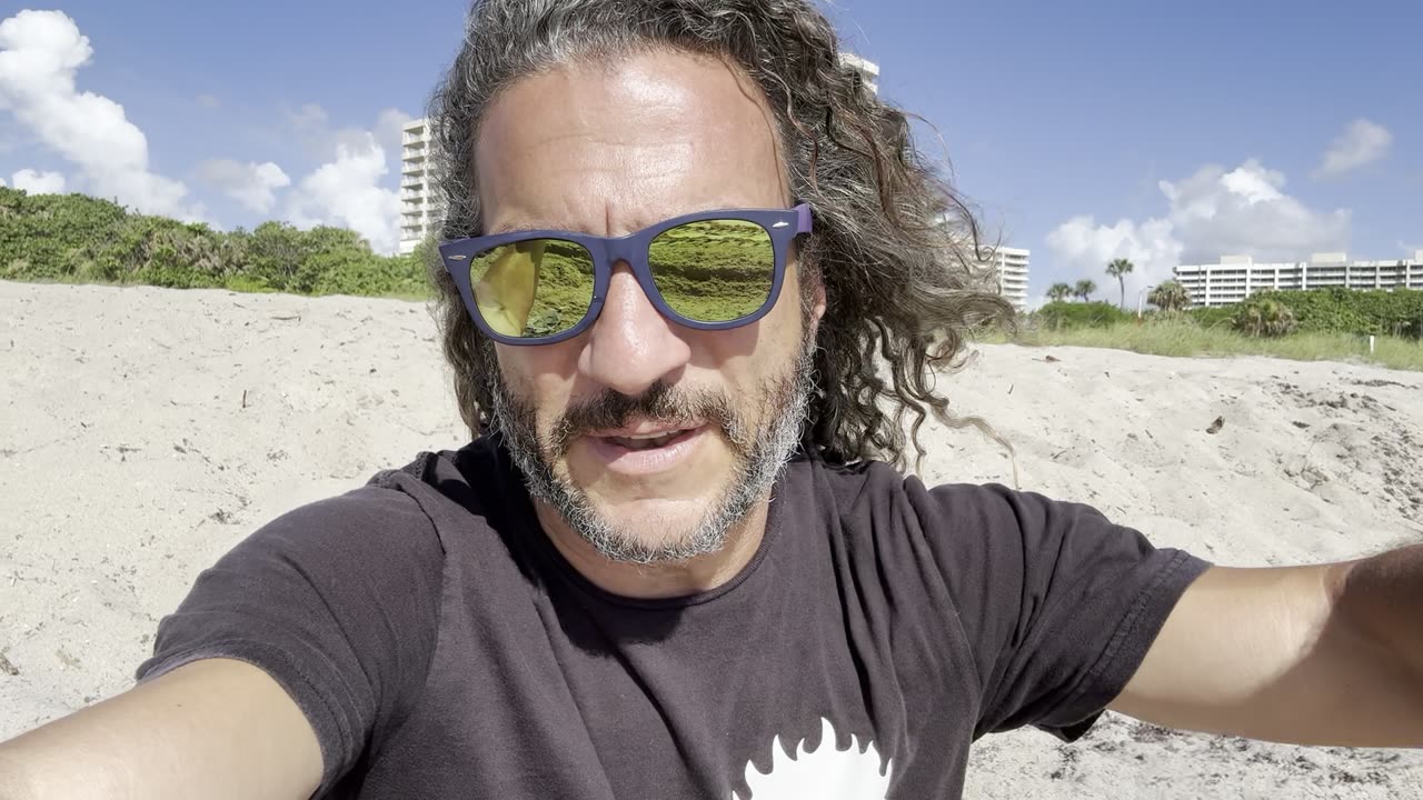 The Irsrael vs. Iran Conflict Causes a Fracture on the Right - Populism vs. Regime Change