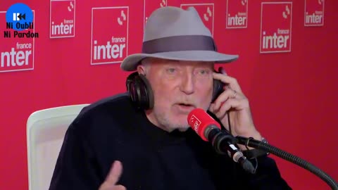 Bernard Lavilliers sur les antivax : « Connards amnésiques rêvant de dictature. »