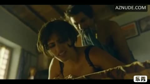 Unforgettable Romantic Clips from Sacred Games | Nawazuddin Siddiqui & Kubbra Sait