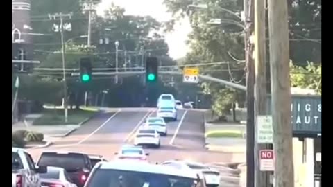 Dead Mississippi Cop Gets Huge Escort to Local Hospital