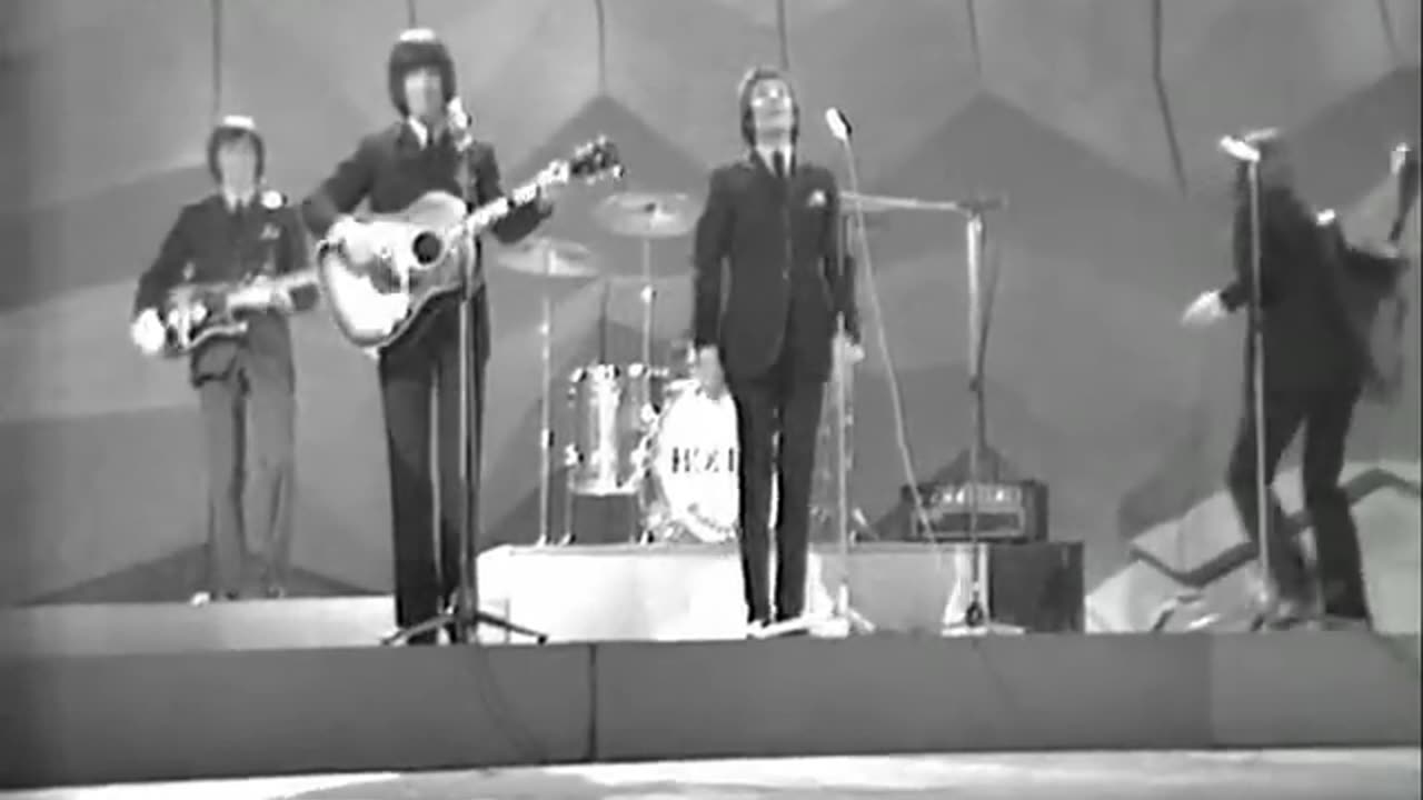 The Hollies - Carrie Anne