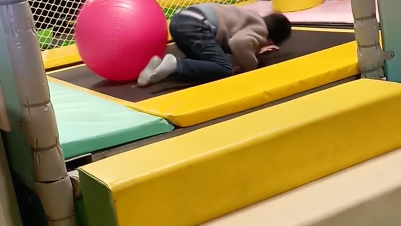 Kids play zone