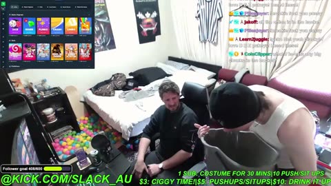 slack_au "eating" an onion