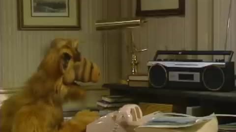 ALF S1E23 | The Gambler | Classic 80s TV