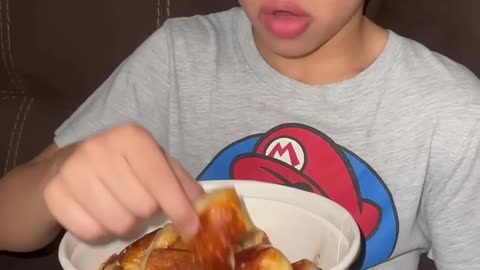 Son ANGRY he can’t eat BUCKET of PRETZELS for DINNER
