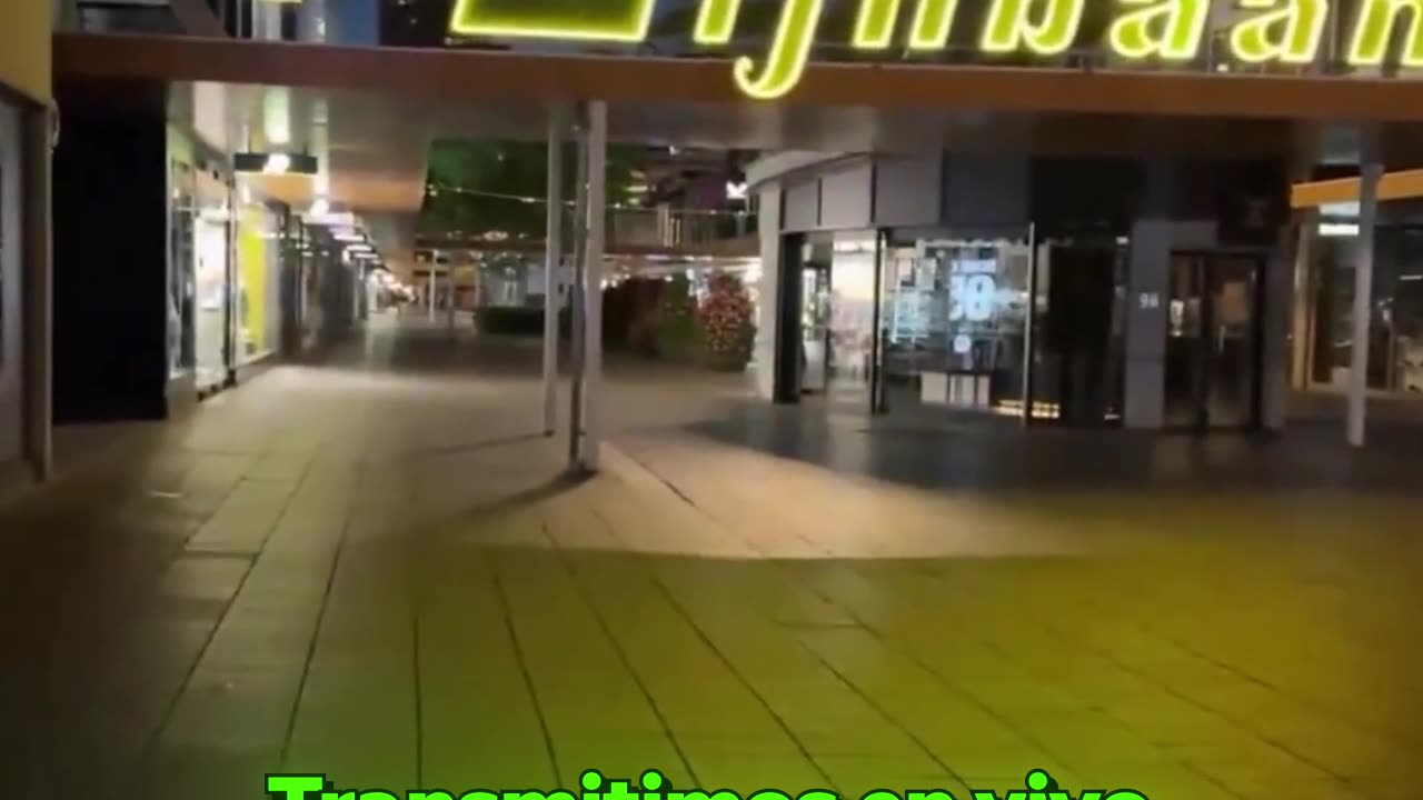 Un grupo de jóvenes asalta a una ‘streamer’ en plena transmisión en vivo