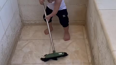 😂😂😂😂😂😂 Funniest Clip of Yahea Alzo3bi Yet!