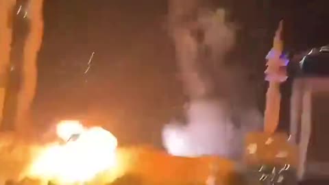 Iranian hypersonic Missile strikes Tel Aviv, Israel