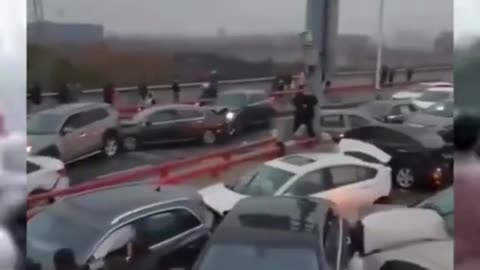 🚨Massive Highway Pileup in China | Over 100 Cars Involved 🇨🇳🚗💥