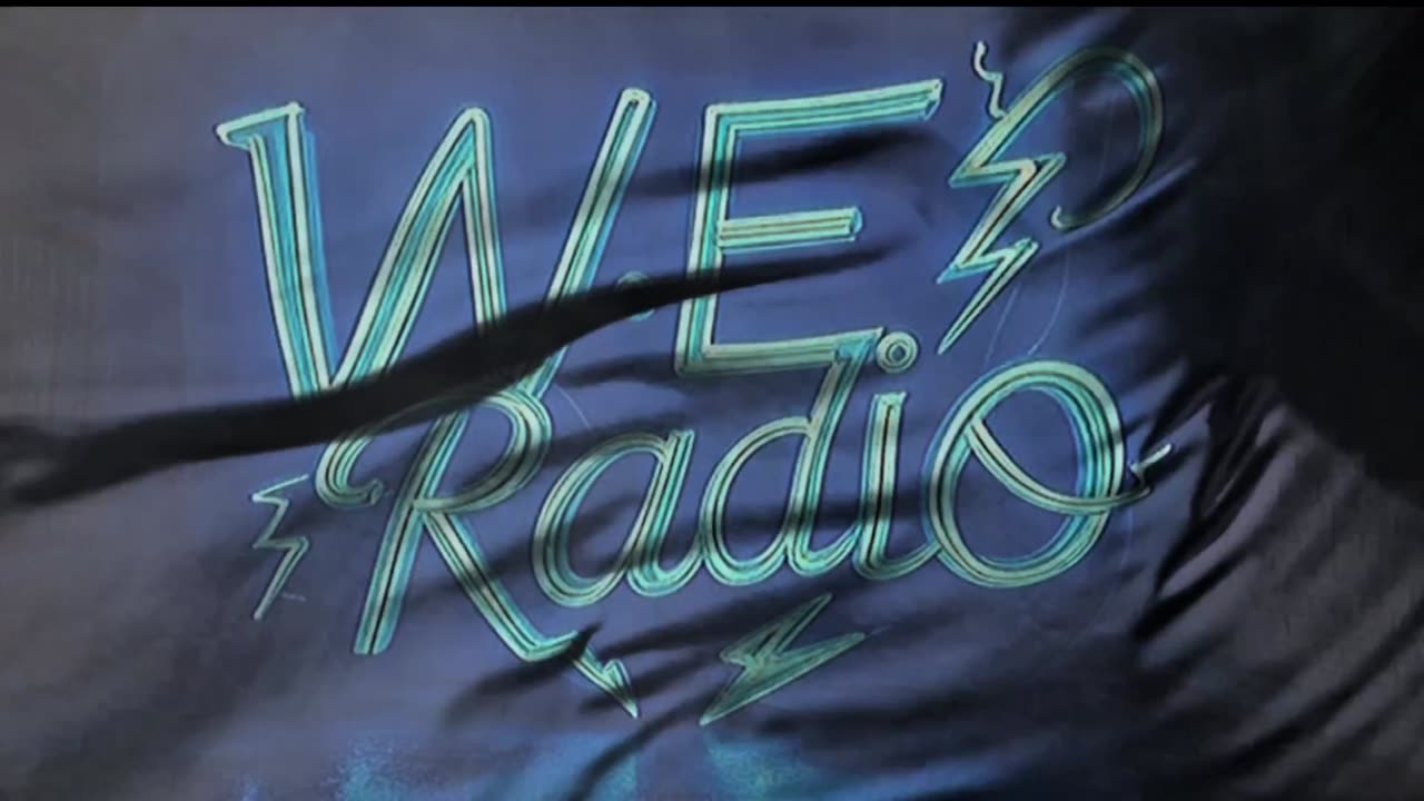 White Excellence Radio