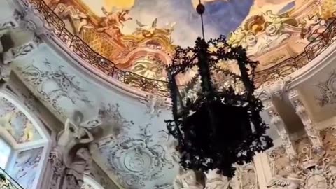 DATE AI COSTRUTTORI SOLO GLI STRUMENTI DELL'EPOCA, POI FATEGLI COSTRUIRE QUESTO PALAZZO