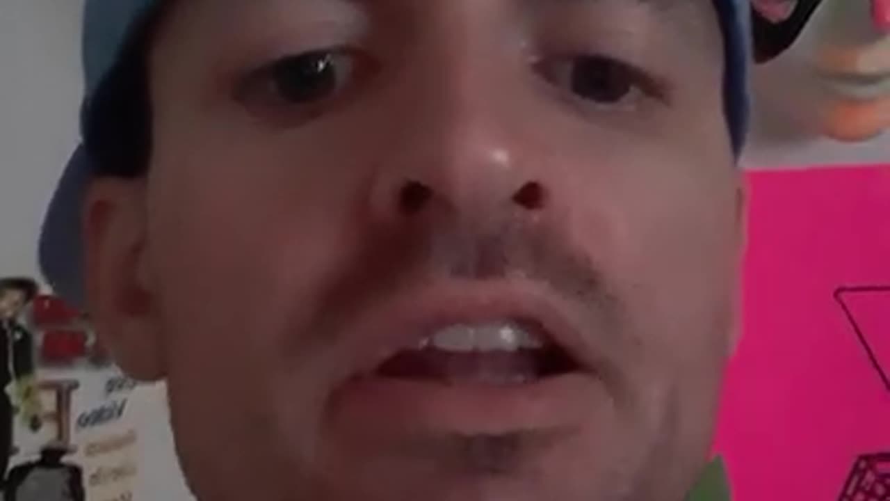 Blue Skies Media: (Black Pill) How Simps Over Inflate Female SMV