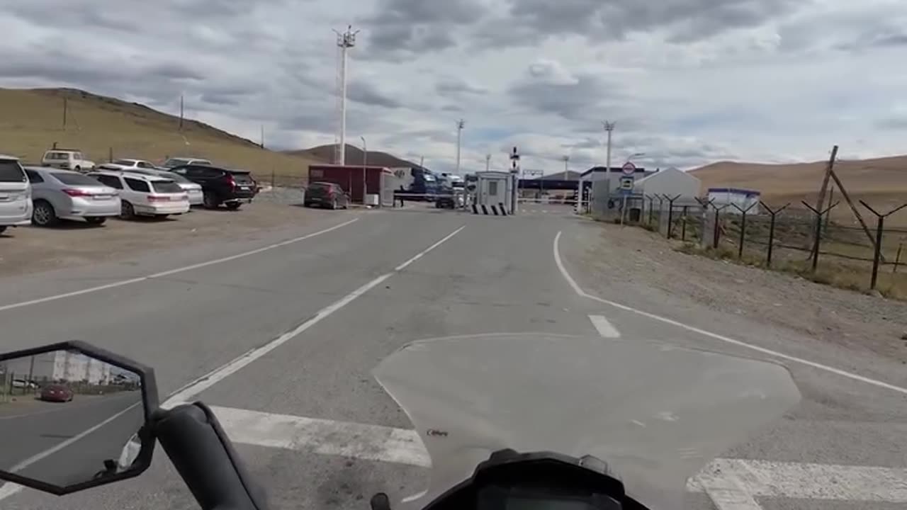 "Border Brutality: Surviving Russia’s Harsh Exit to Mongolia! 🛃😓"