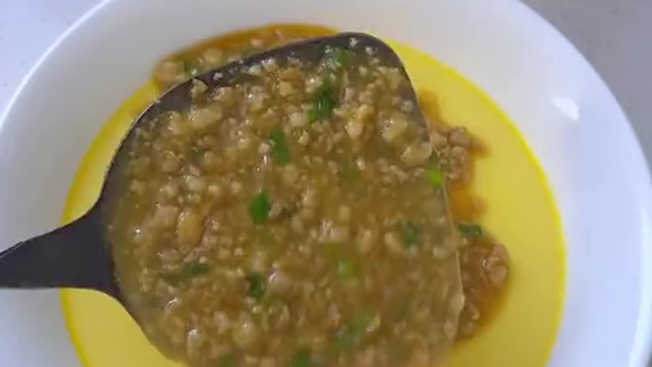 Cooking minced meat and steamed eggs