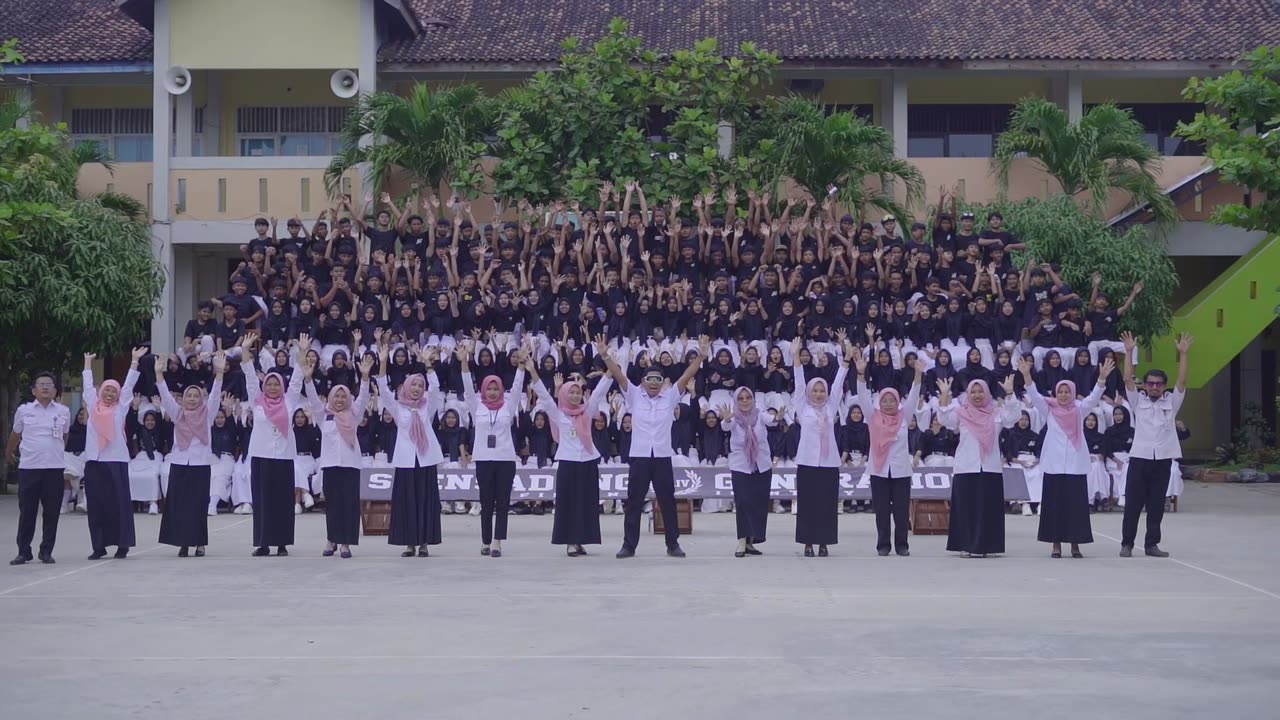 AMAZING VIDEOS SCHOOL YEAR