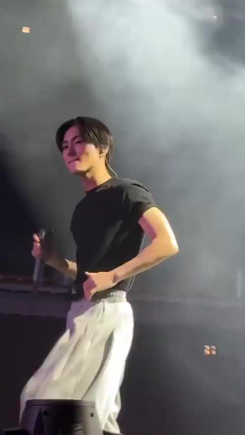 enhypen jungwon kpop 2025