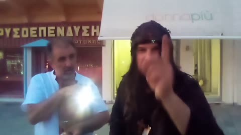 ΑΝΑΛΑΜΠΙΣΤΈΣ ΣΑΤΑΝΙΑΣΜΕΝΑ ΑΝΘΡΩΠΑΚΙΑ