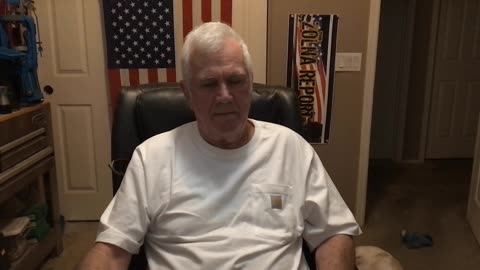 Trump Can't Stop Adding Gold Embellishments, To The Oval Office!