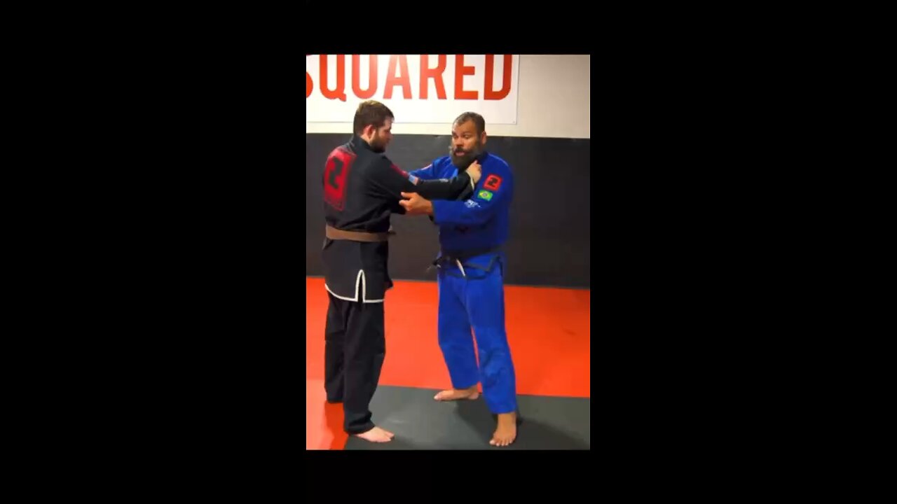 Gabriel gonzaga showing Soto makikomi