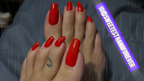 Women Barefoot On Instagram Live 👣