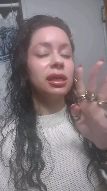 Men who have their nose pierced is a redflag