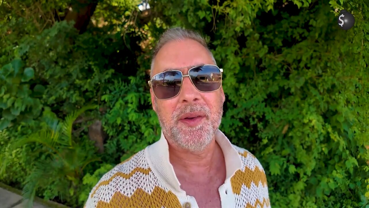 Jeff Berwick - Financial collapse imminent! Gold skyrockets! Psyops, satanic rituals, peace treaties