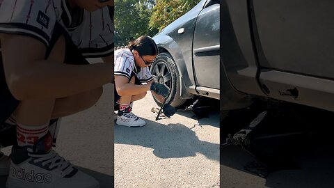 LifeHack‼️how to start a car alone if the battery is dead 🪫