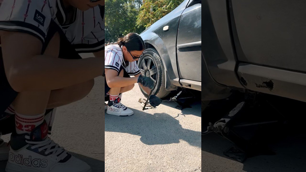 LifeHack‼️how to start a car alone if the battery is dead 🪫