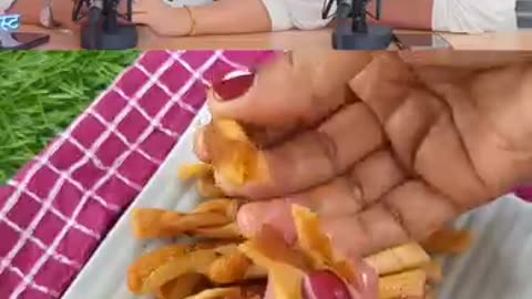 Shocking: Bharti Singh Unique Style Samosa Viral Recipe #shorts #bhartisingh #sa