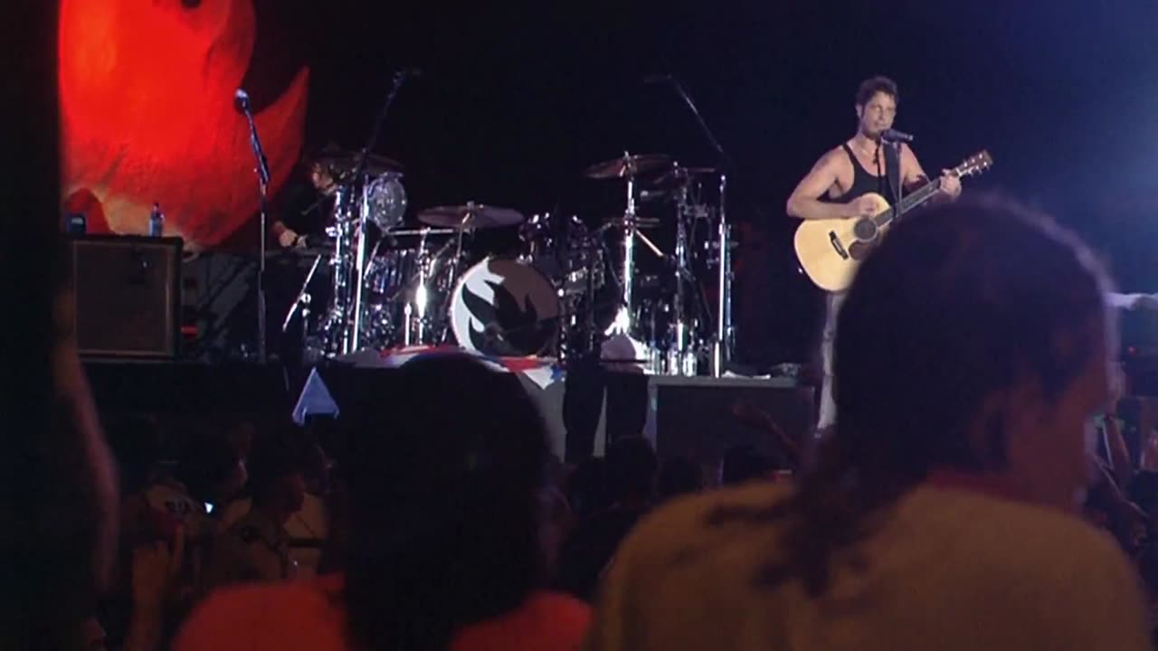 I Am the Highway - Audioslave (live)