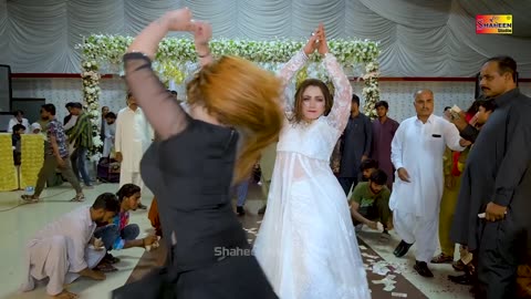 Mehak malik and Remall Ali shah hot song dance mujramujra