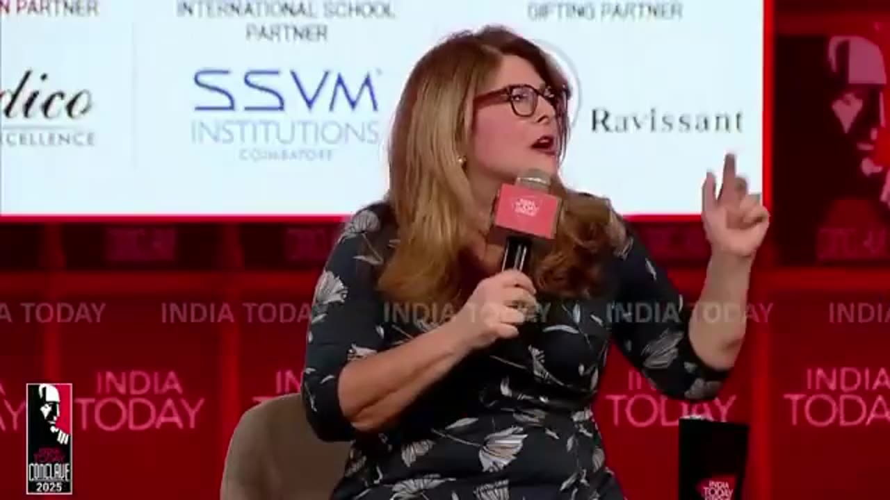 Naomi Wolf: "The media in North America and Europe was Corrupted *3min