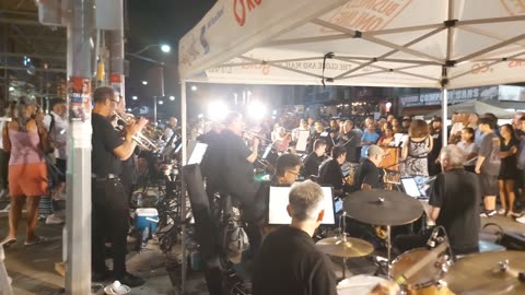 【4K】🎺 Toronto’s Jazz Festival Night Street Party Canada 🇨🇦