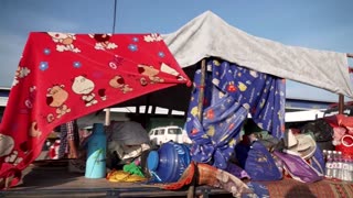 Hundreds of thousands flee Thai-Cambodia border clashes