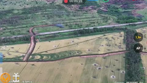 Russians Taking Incredible Losses When Massive Armored Column Becomes Separated and Destroyed
