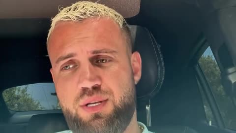 Luiz Ejlli uron Kurban Bajramin: Shqiptarët nuk e kanë ndarë kurrë sofrën sipas Kishës apo Xhamisë!
