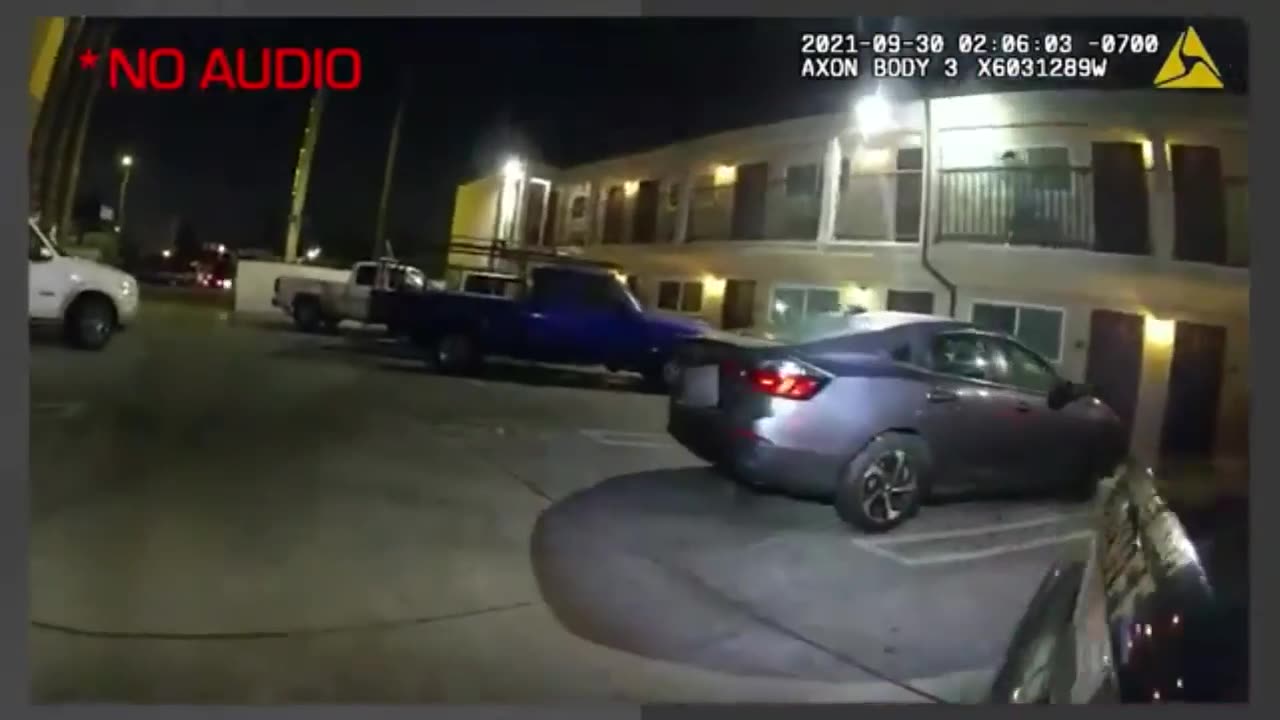 LA County Sheriffs Shoot Armed Felon