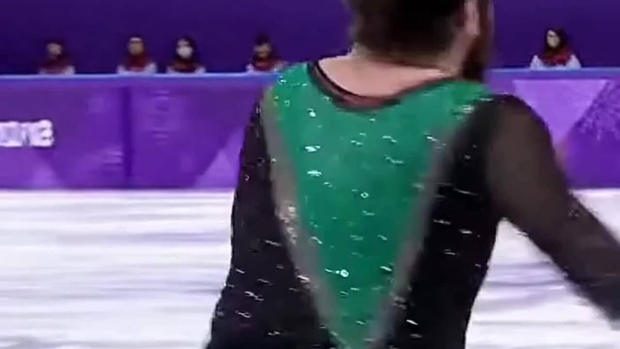 When the Big Guy Stepped on Ice… Nobody Was Ready!
