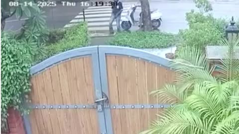 Chandigarh’s Bizarre Theft: Thieves Risk It All for… Dustbins!