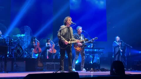 Jeff Lynne‘s Electric Light Orchestra Mr. Blue Sky