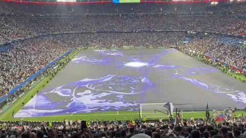 Mis papás: “Ver Naruto no te va a servir de nada en la vida” - Yo en la final de la Champions